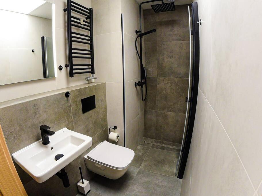 Hot Jacuzzi In Cracow Appartement *